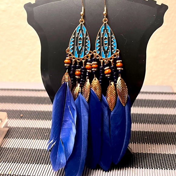 🎆 3 for $20 🎆 Bohemian Feather Earrings for Women - NWOT - Picture 4 of 4